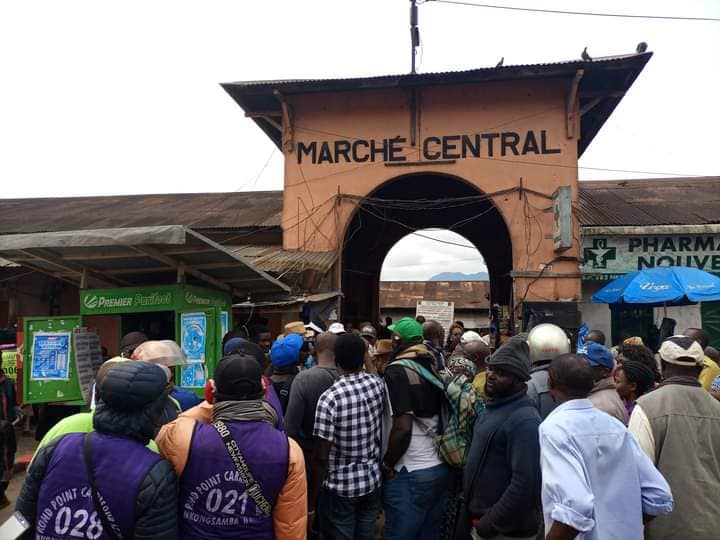 Marché central de Nkongsamba